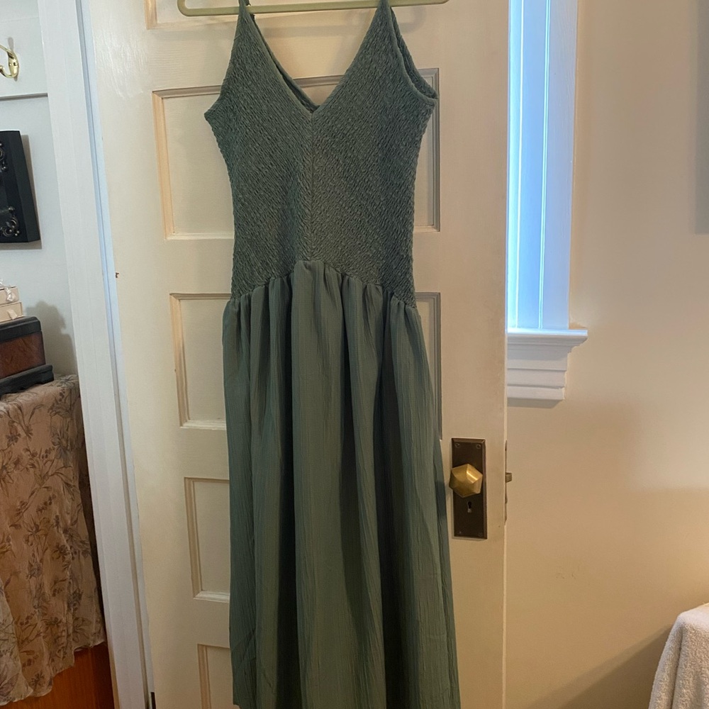 Elegant Asos Design Sage Green Sleeveless  Sundress Size 8-10 or Medium